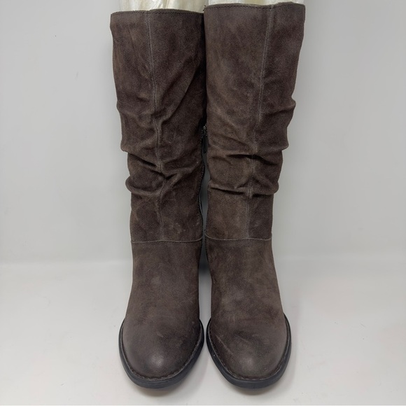 Born Peavy Suede Boots - Picture 3 of 9